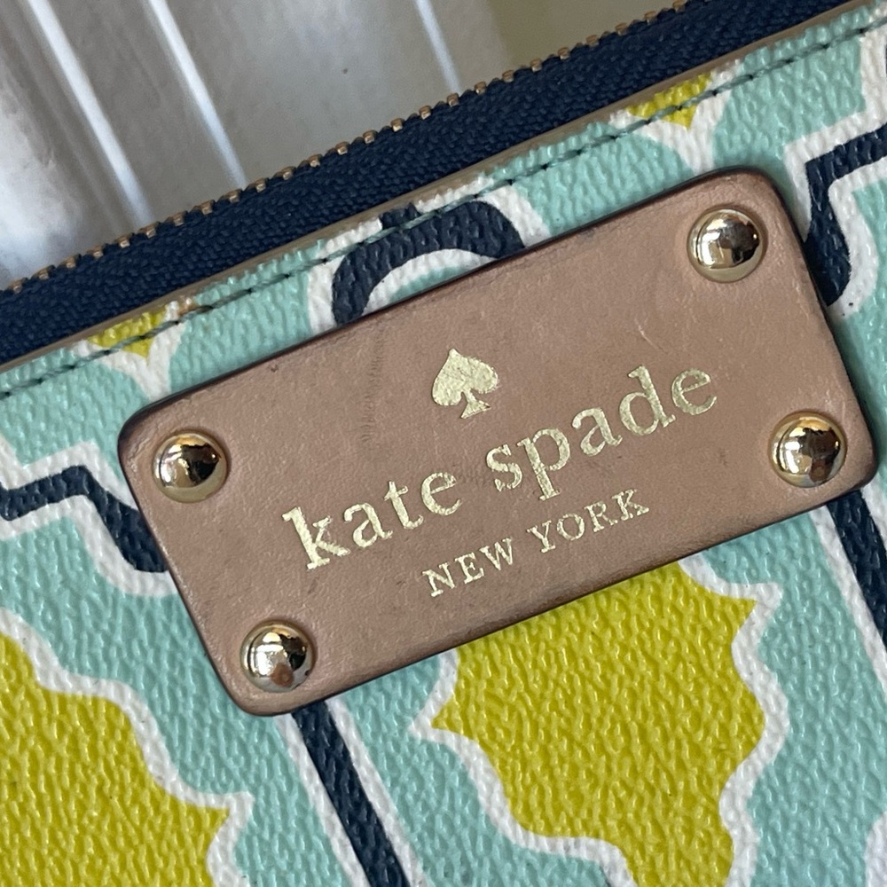 Kate Spade Multicolor Patterned Wallet EUC - Picture 2 of 10